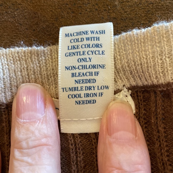 Maurice’s size large short sleeve top. - Picture 5 of 7